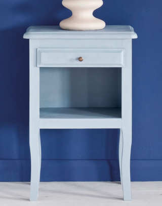 Louis Blue Paint