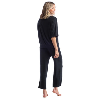 Dream Relaxed V-Neck with Capri Lounge Set