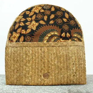 Straw Clutch