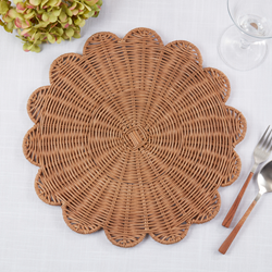 Scalloped Rattan Placemat