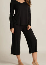 Wide Leg Capri Pants