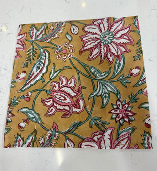 Blushing Flower Table Linens