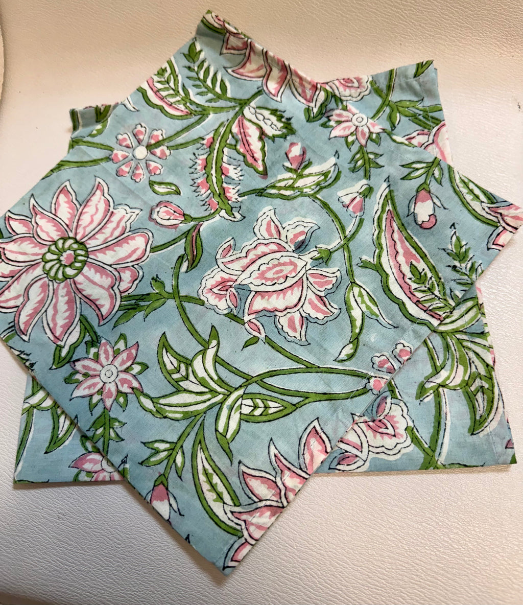 Picnic in Bloom Table Linens – The Truffle Pig