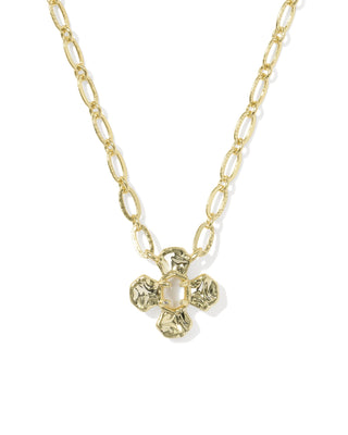 Leanne Short Pendant Necklace