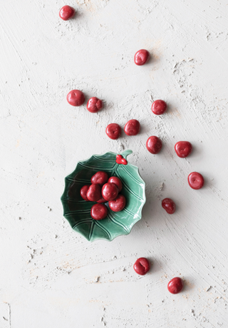 Stoneware Holly Leaf Bowl