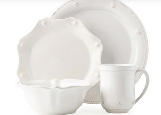 Berry and Thread 4 Piece Place Setting (Whitewash)