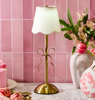 Cordless Gold Bow Table Lamp