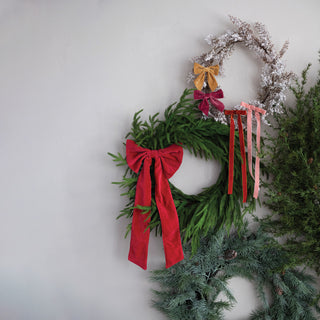 Round Faux Cedar Wreath with Natural Pinecones