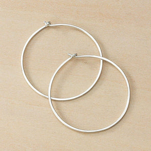 Freshie & Zero - Minimal Hoop Earrings - Medium Circles