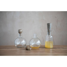 Glass Decanter with Mango Wood Stop